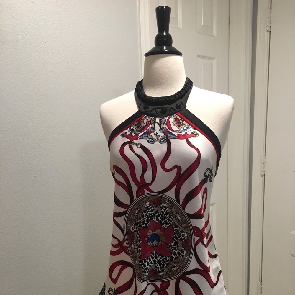 XOXO chokered halter